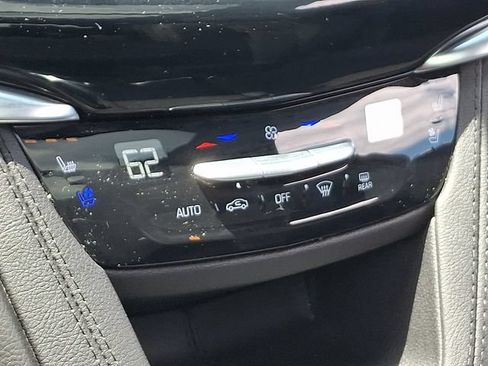 Certified 2025 Cadillac XT6 Sport w/ Technology Package AWD/4WD image 16