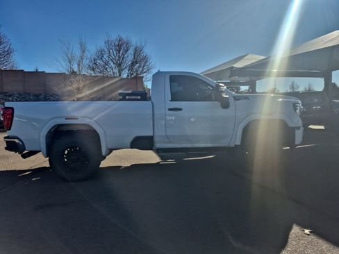 Used 2024 GMC Sierra 2500 Pro w/ Convenience Package image 10