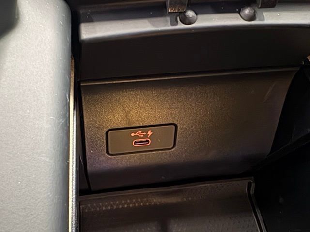 Used 2022 BMW X5 xDrive40i w/ Premium Package AWD/4WD image 49