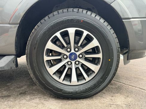 Used 2015 Ford Expedition EL XLT w/ Equipment Group 202A image 29