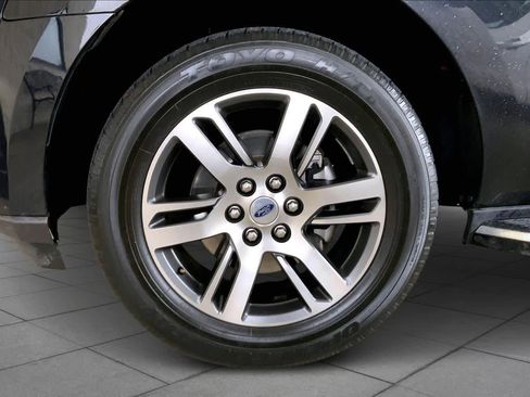 Certified 2023 Ford Expedition Limited image 10