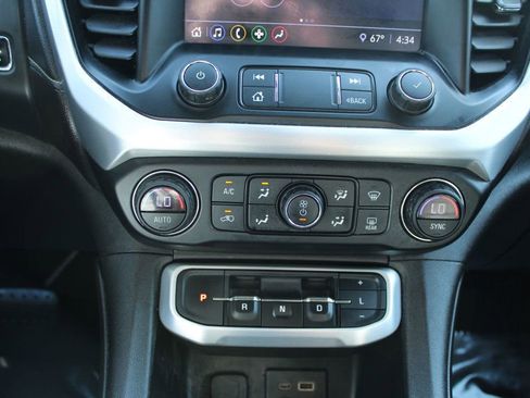 Used 2020 GMC Acadia SLT image 21