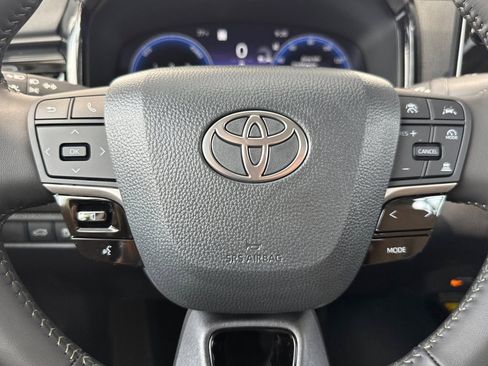 New 2026 Toyota Camry XLE FWD image 28