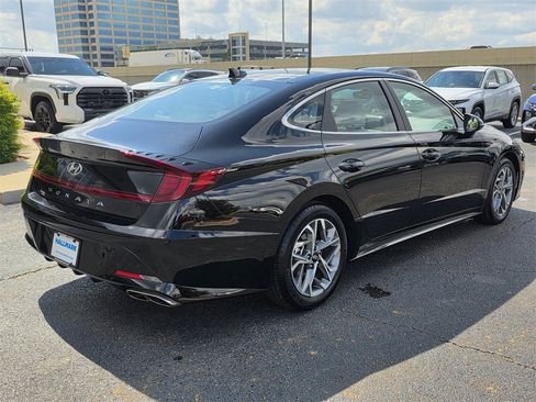 Used 2023 Hyundai Sonata SEL w/ Convenience Package image 4