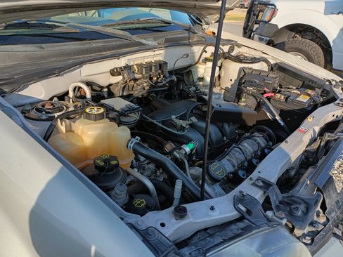 Used 2005 Ford Escape Limited image 34