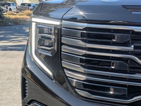 New 2026 GMC Sierra 1500 AT4 w/ AT4 Premium Package image 10