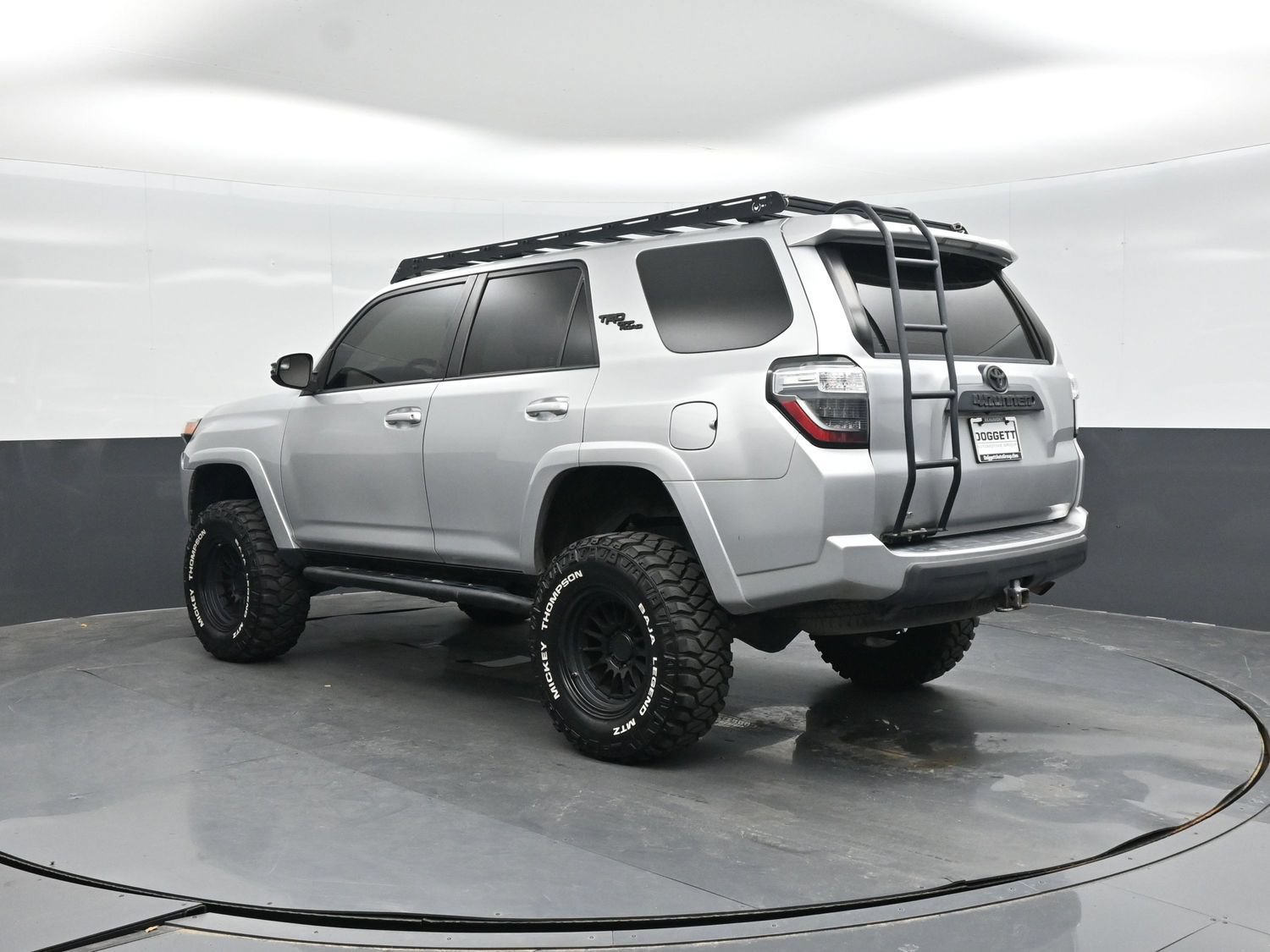 Used 2018 Toyota 4Runner TRD Off-Road Premium AWD/4WD image 5