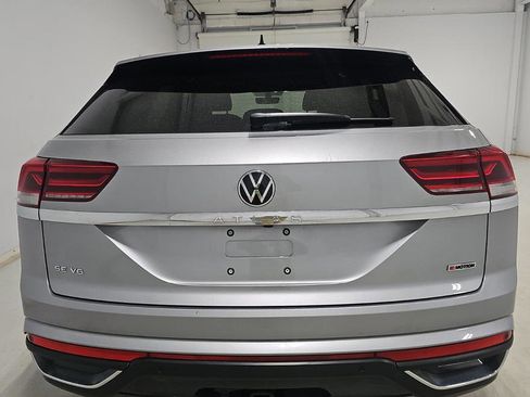 Used 2022 Volkswagen Atlas Cross Sport SE AWD/4WD image 4