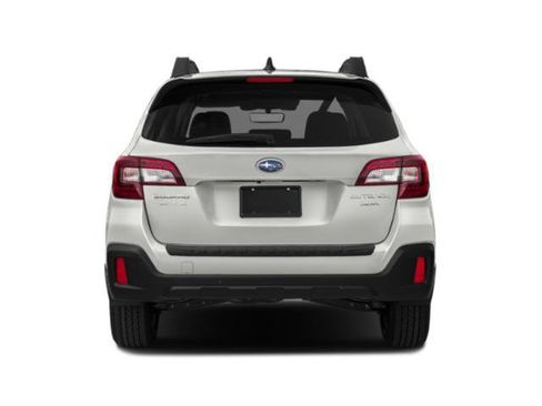 Used 2018 Subaru Outback 3.6R Limited AWD/4WD image 8