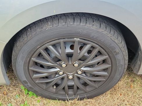 Used 2018 Subaru Impreza 2.0i image 7