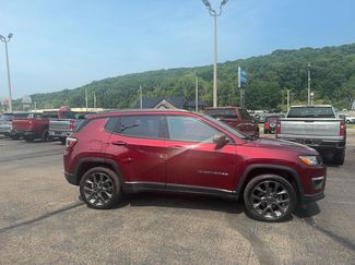 Used 2021 Jeep Compass Latitude w/ Sun and Sound Group AWD/4WD video 3