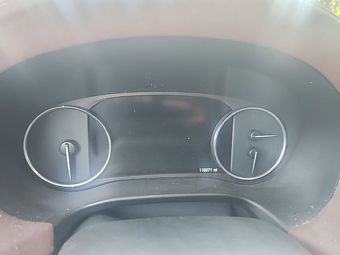 Used 2018 Buick Enclave Avenir w/ Avenir Technology Package image 8