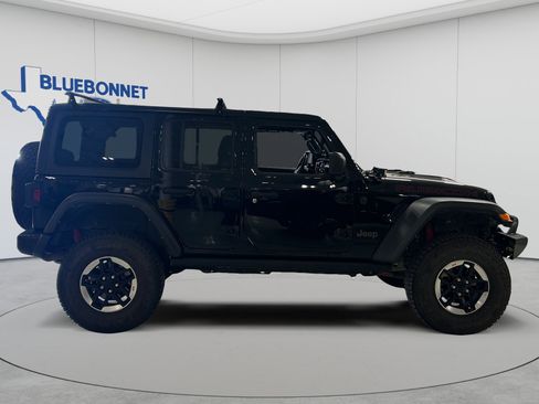 Used 2022 Jeep Wrangler Unlimited Rubicon w/ Cold Weather Group AWD/4WD image 4