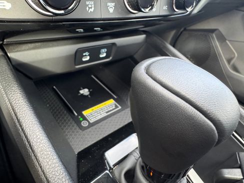 Used 2025 Honda Accord Sport image 8