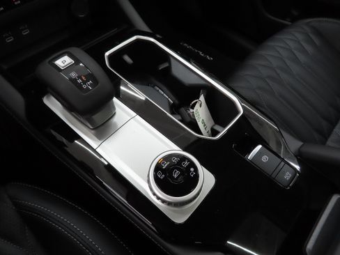 New 2026 Mitsubishi Outlander SEL image 15