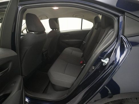 Used 2022 Toyota Corolla LE image 15