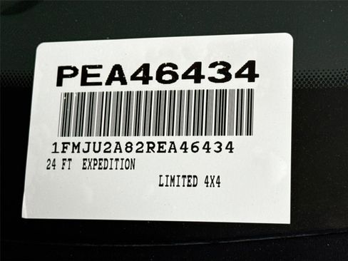 Used 2024 Ford Expedition Limited image 47