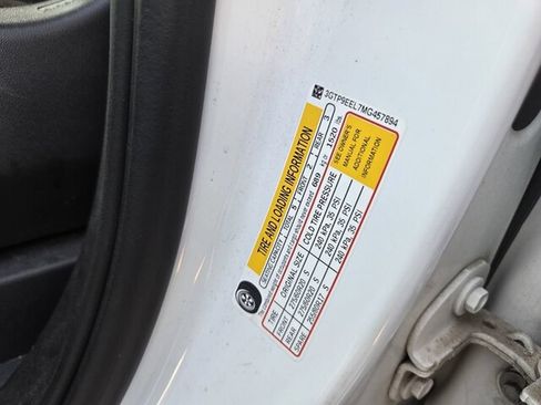 Used 2021 GMC Sierra 1500 AT4 AWD/4WD image 6