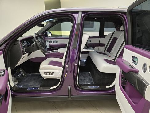 Certified 2023 Rolls-Royce Cullinan Black Badge w/ Driver's Package image 22