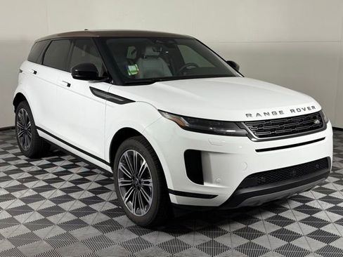 Used 2026 Land Rover Range Rover Evoque S AWD/4WD image 9