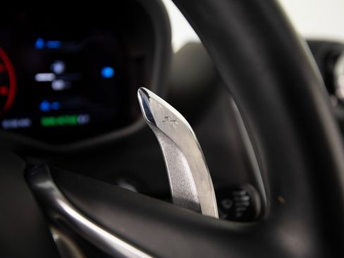 Used 2023 McLaren GT image 17