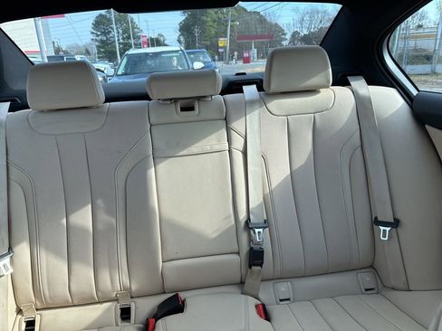 Used 2023 BMW 530i xDrive w/ Premium Package image 11