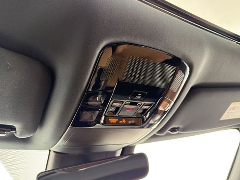 Certified 2025 Lexus RX 350 Premium w/ Accessory Package (Z1) image 20