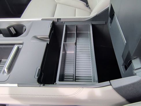 New 2027 Ford Expedition Active RWD image 31
