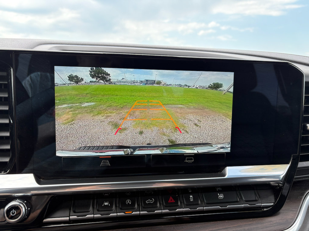 Used 2025 GMC Sierra 1500 SLT AWD/4WD image 11