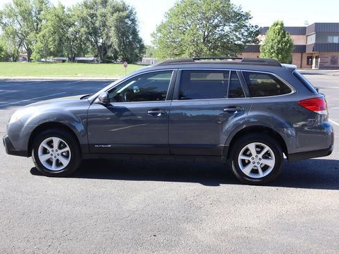 Used 2014 Subaru Outback 2.5i Premium AWD/4WD image 9