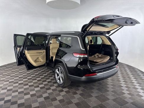 Used 2021 Jeep Grand Cherokee L Limited image 14