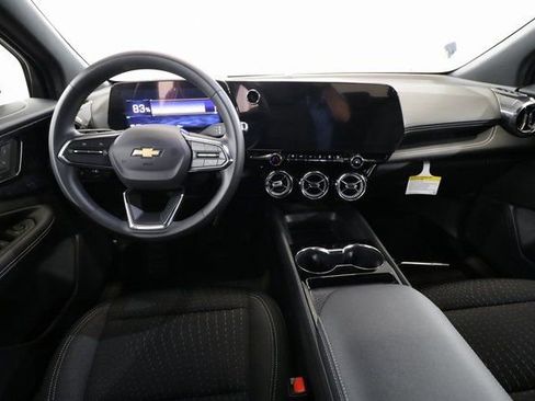 New 2025 Chevrolet Blazer EV LT image 3