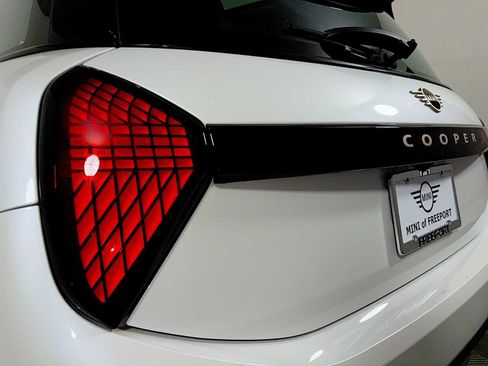 Used 2025 MINI Cooper S image 27