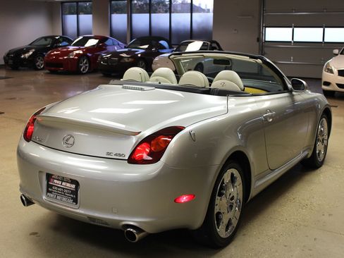 Used 2002 Lexus SC 430 Convertible image 8