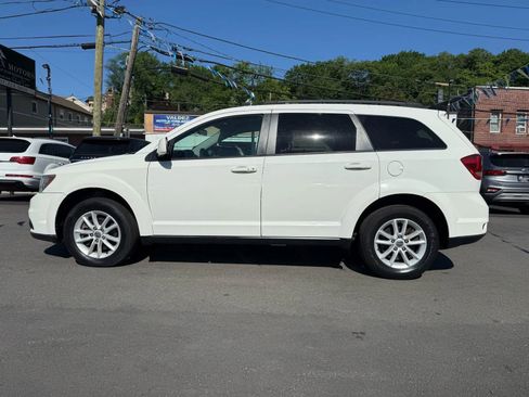 Used 2016 Dodge Journey SXT image 4