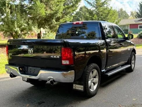 Used 2018 RAM 1500 Classic SLT w/ SLT Plus D￩cor Group image 5