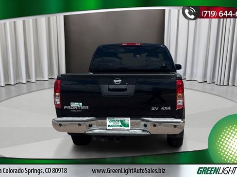 Used 2013 Nissan Frontier SV w/ SV Value Truck Pkg AWD/4WD image 4