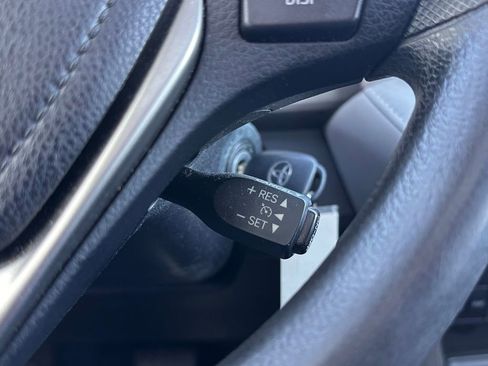 Used 2015 Toyota RAV4 XLE image 27