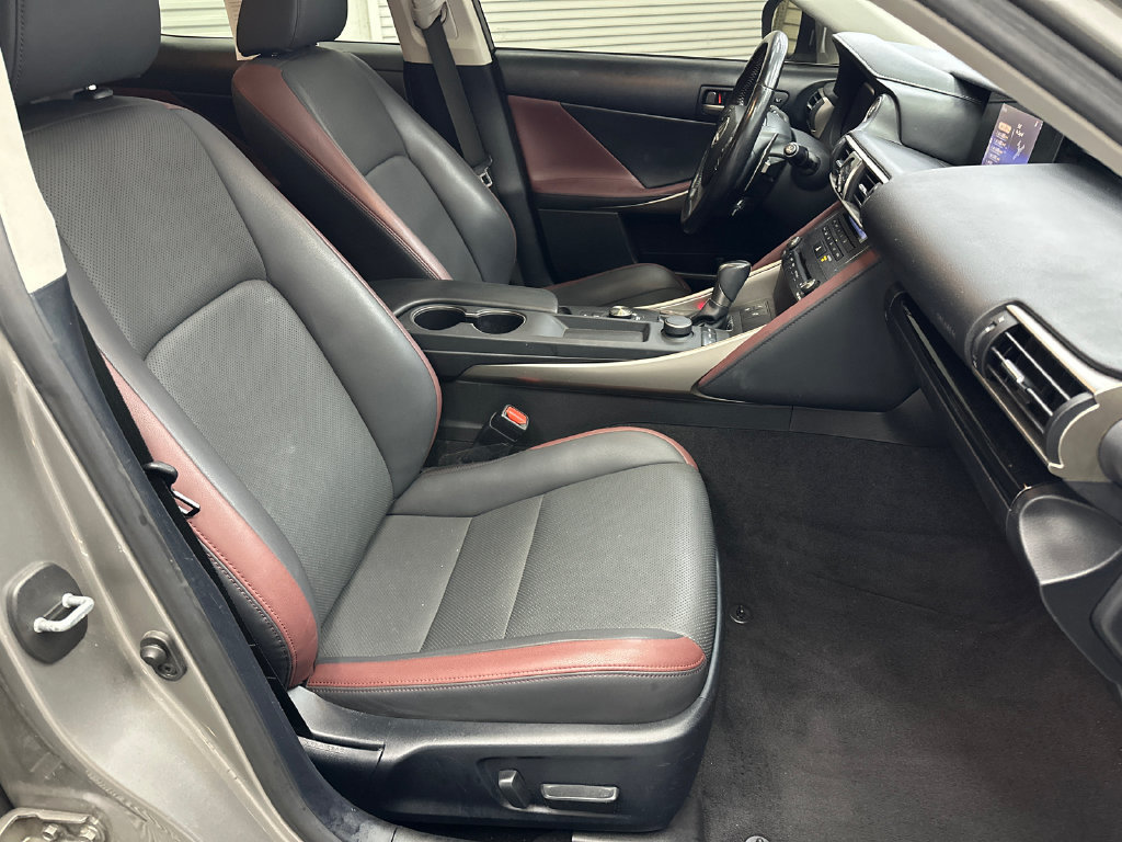 Used 2019 Lexus IS 300 w/ Premium Package RWD image 15