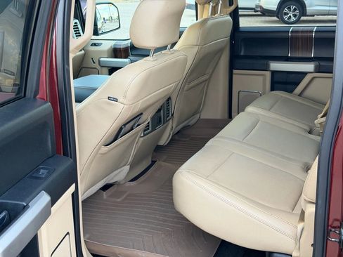 Used 2015 Ford F150 Lariat image 9