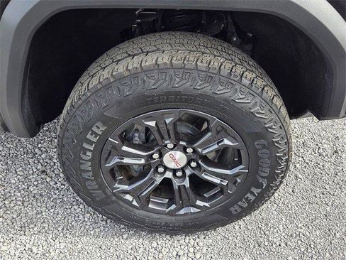 Certified 2023 GMC Canyon Elevation w/ Elevation Premium Package image 16