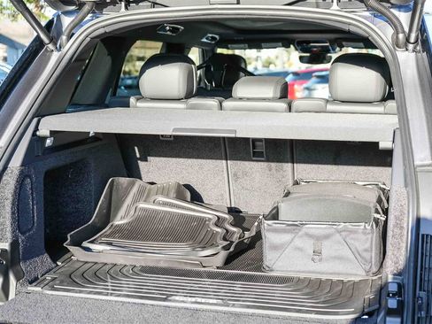 New 2026 Land Rover Range Rover SE image 25