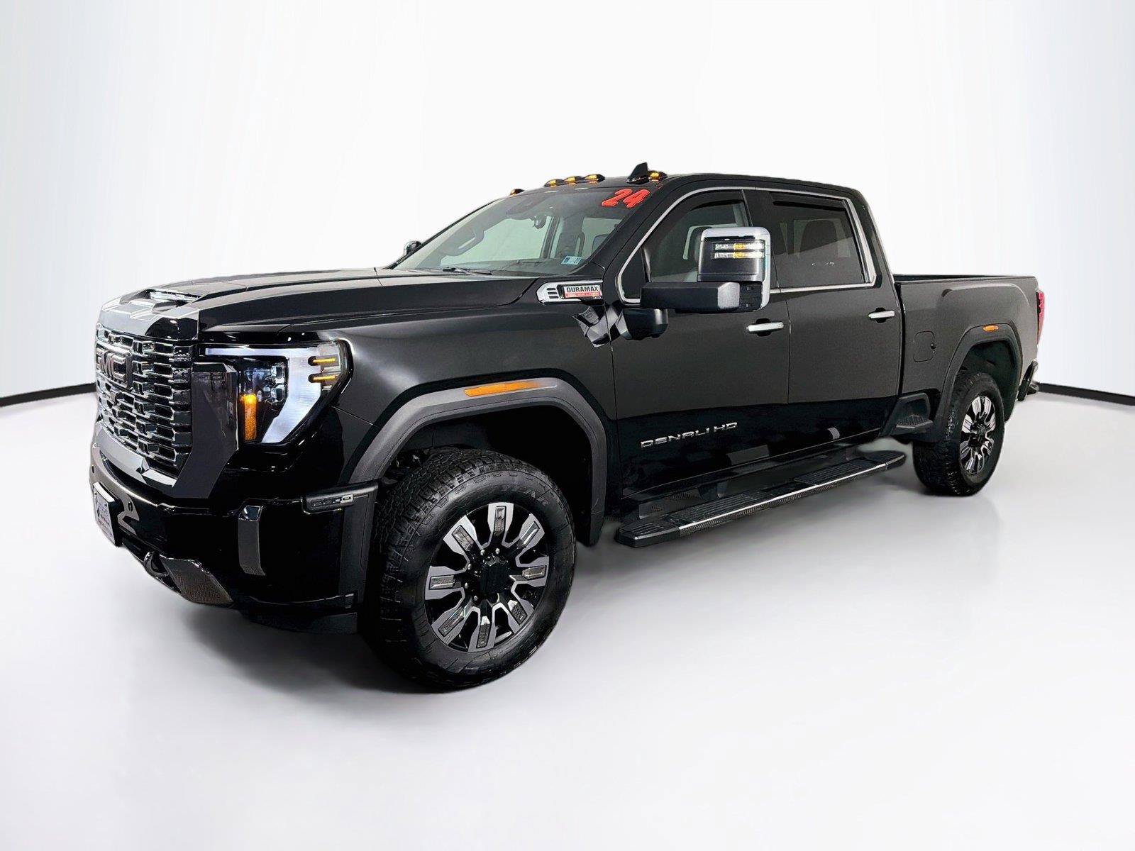 Used 2024 GMC Sierra 3500 Denali w/ Denali Reserve Package AWD/4WD image 7