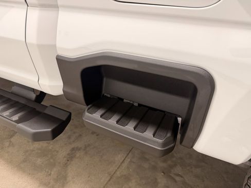 Used 2025 Ford F350 XLT w/ Black Appearance Package image 14