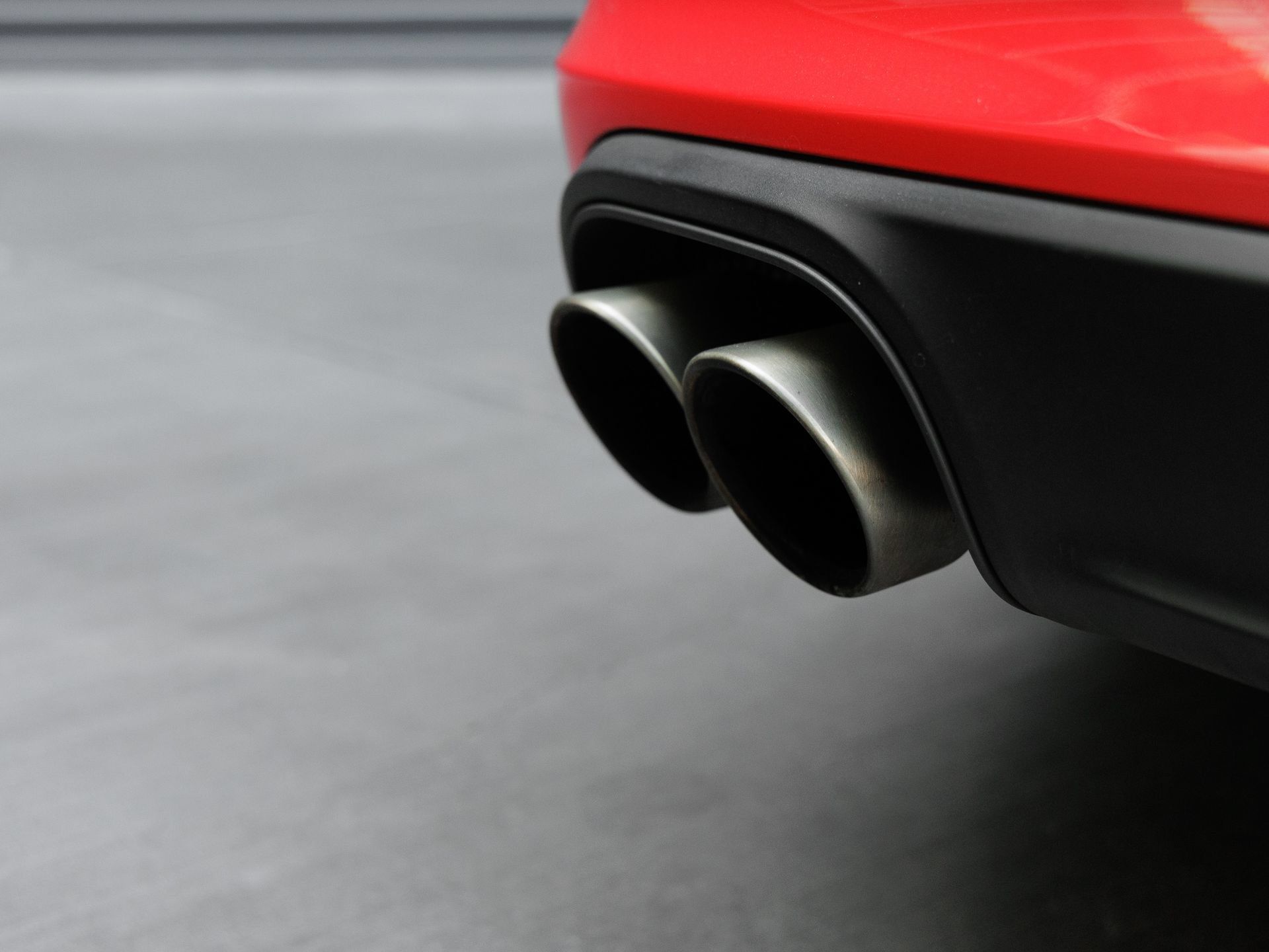 Certified 2019 Porsche 911 Carrera S RWD image 29