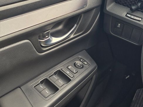 Used 2025 Honda CR-V EX image 21