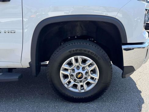 Used 2025 Chevrolet Silverado 2500 LT w/ Safety Package AWD/4WD image 12