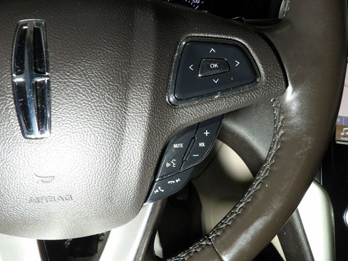 Used 2019 Lincoln MKC Select w/ Select Plus Package image 23