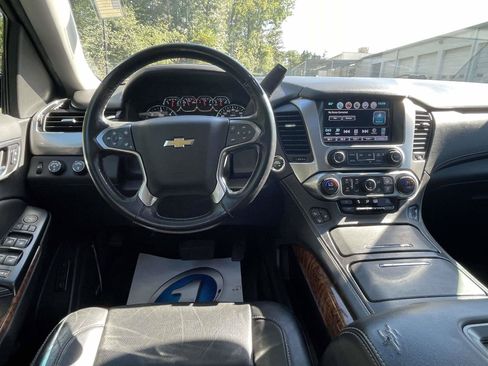 Used 2020 Chevrolet Tahoe Premier AWD/4WD image 13