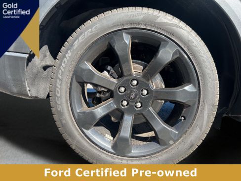 Certified 2023 Ford Explorer ST-Line w/ Class IV Trailer Tow Package AWD/4WD image 9